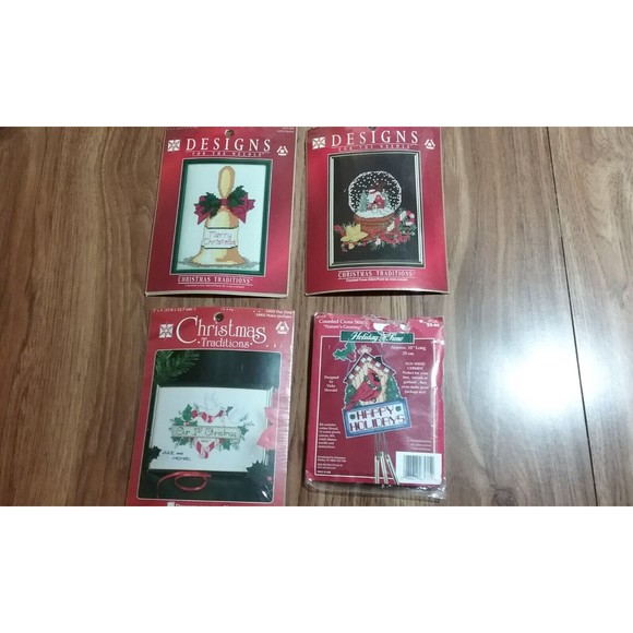 Vintage Christmas Designs For The Needle Counted Cross Stitch Kits Lot - Picture 1 of 6